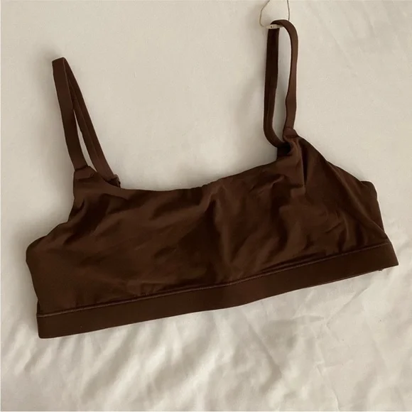 SKIMS Fits Everybody Bra in Cocoa Large NWT - Picture 3 of 3